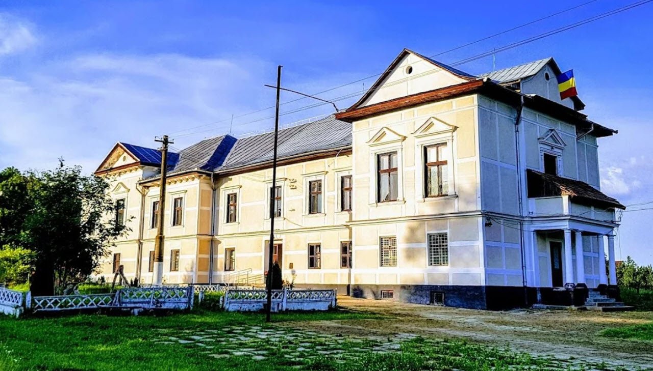 Castelul Blomberg Din Gardani, Gârdani, Romania, Romania